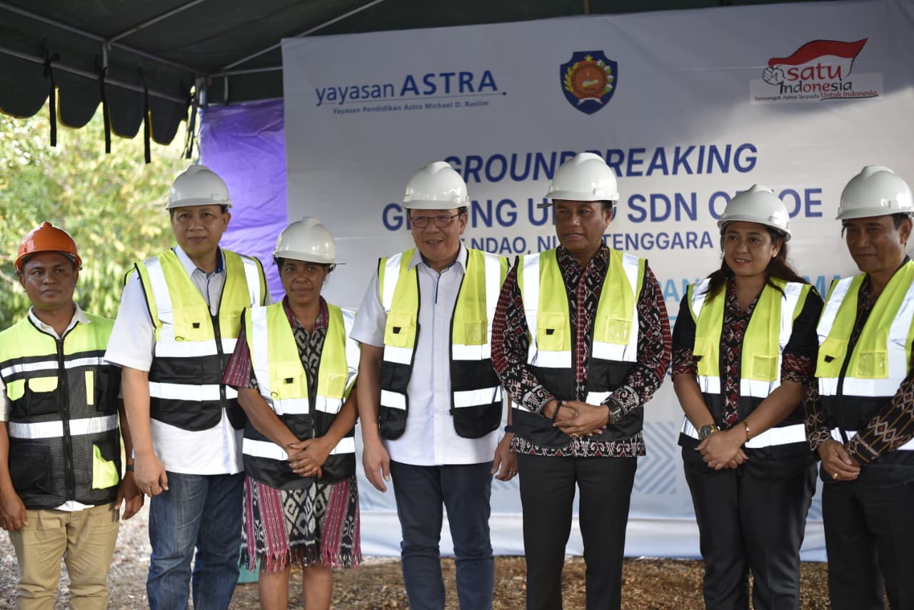 Astra Laksanakan Groundbreaking Fasilitas Baru  UPTD SDN Oefoe, Rote Ndao